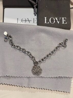 Vera Wang Silver Rose Pendant bracelet